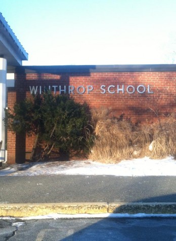 A photo of the name-plate at the current Winthrop Elementary school. 